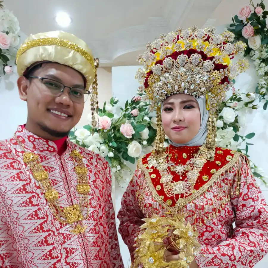 Pelamin and makeup untuk pangantin